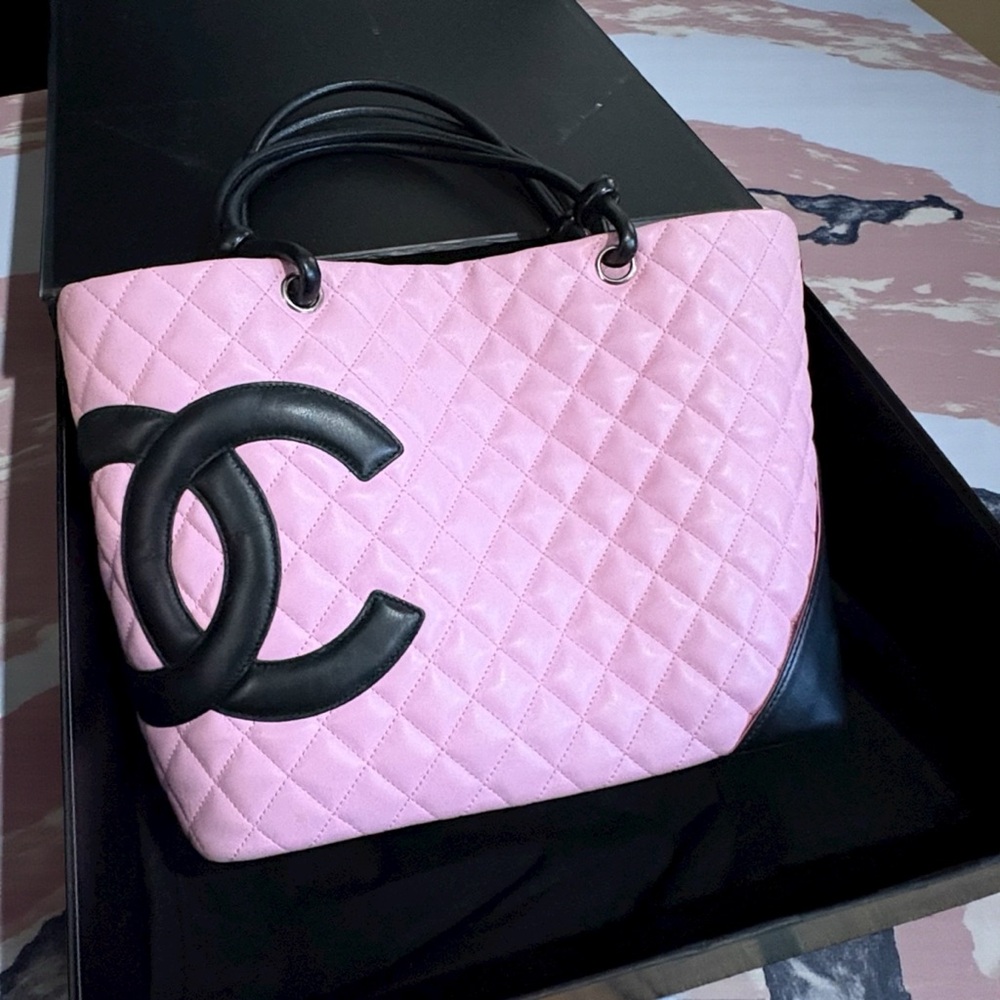 CHANEL Vintage Pink/Black Cambon Ligne Tote & Original Box - Picture 2 of 14